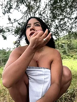 Snapshot of serena_willow chatting on November 13, 3:55 pm serena willow online show from November 13, 3:55 pm