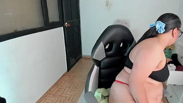 smile sweetpao online show from October 3, 12:24 pm