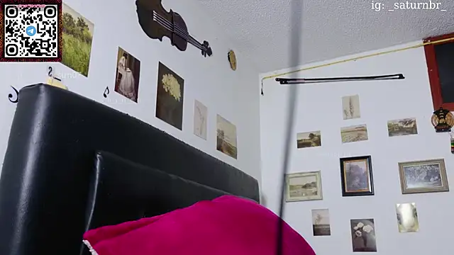 Snapshot of seraph1n chatting on September 17, 9:11 am seraph1n online show from September 17, 9:11 am