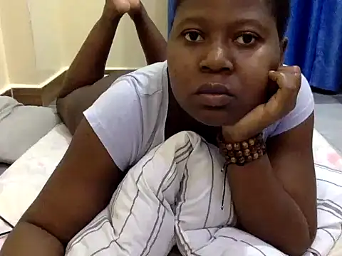 Snapshot of 10sexymelo69_ chatting on May 19, 5:47 am 10sexymelo69 online show from May 19, 5:47 am