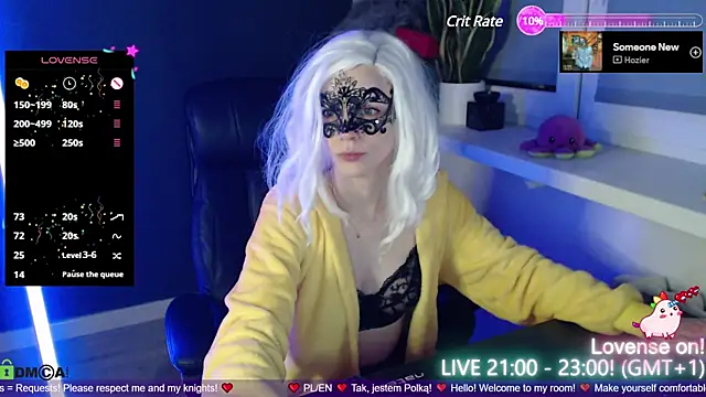 Snapshot of strawberry_muffin chatting on January 7, 8:10 pm strawberry muffin online show from January 7, 8:10 pm