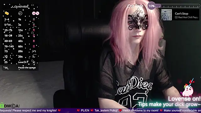 Snapshot of strawberry_muffin chatting on February 7, 5:40 pm strawberry muffin online show from February 7, 5:40 pm