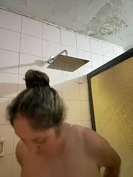 gabiTetas online show from October 28, 7:05 pm