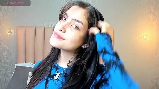 Alexa Thaylor  online show from March 19, 2:35 pm