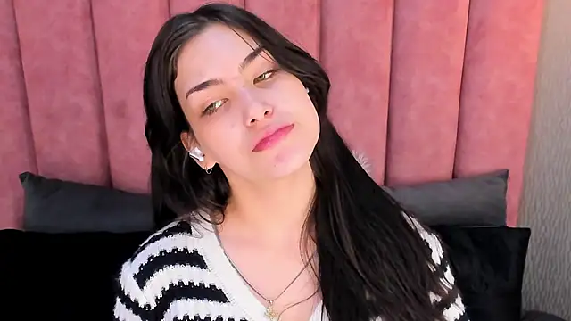 Alexa Thaylor  online show from November 8, 2:39 pm