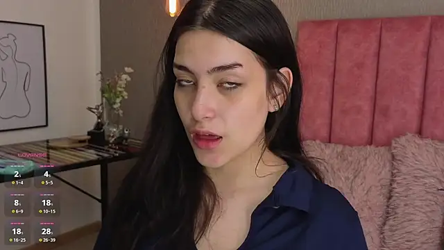 Alexa Thaylor  online show from May 4, 4:03 pm