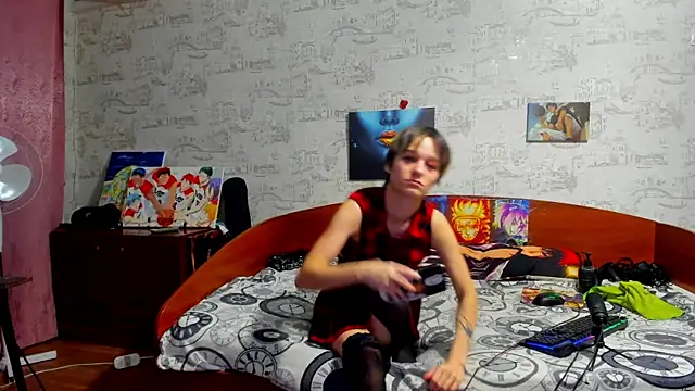 Snapshot of KagamiTayga chatting on November 16, 2:39 am KagamiTayga online show from November 16, 2:39 am