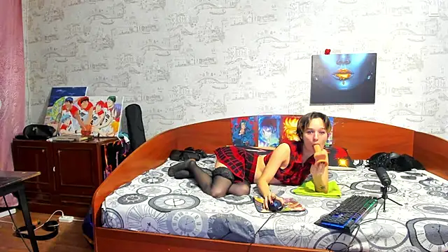 Snapshot of KagamiTayga chatting on December 2, 2:39 am KagamiTayga online show from December 2, 2:39 am