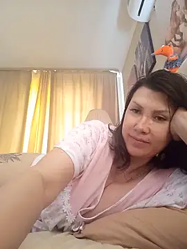 Snapshot of ROXOLANAA_SEXY chatting on May 16, 8:22 am ROXOLANAA SEXY online show from May 16, 8:22 am