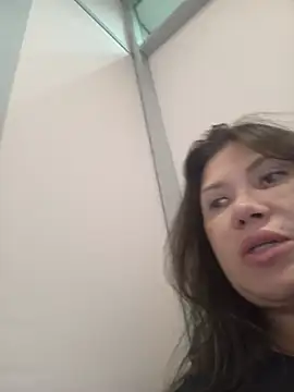 Snapshot of ROXOLANAA_SEXY chatting on July 19, 10:19 am ROXOLANAA SEXY online show from July 19, 10:19 am