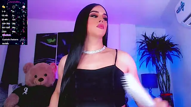 Snapshot of Sophiesweet5 chatting on November 4, 7:18 am Sophiesweet5 online show from November 4, 7:18 am