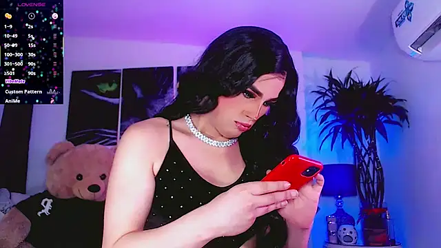 Snapshot of Sophiesweet5 chatting on November 11, 2:17 pm Sophiesweet5 online show from November 11, 2:17 pm