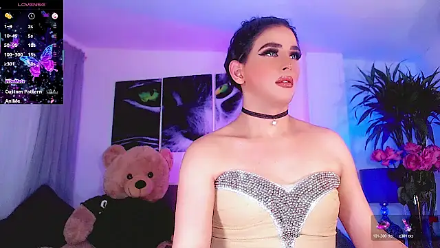 Snapshot of Sophiesweet5 chatting on December 2, 5:57 am Sophiesweet5 online show from December 2, 5:57 am