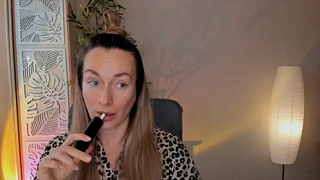 RebeccaMartinez online show from February 10, 10:19 am