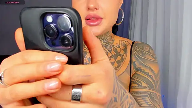 Snapshot of pantera_flashh chatting on January 15, 12:15 am pantera flashh online show from January 15, 12:15 am