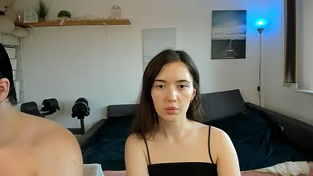 Snapshot of PollyFlame chatting on March 8, 7:05 am PollyFlame online show from March 8, 7:05 am