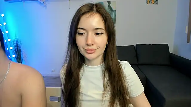 Snapshot of PollyFlame chatting on December 13, 9:09 pm PollyFlame online show from December 13, 9:09 pm