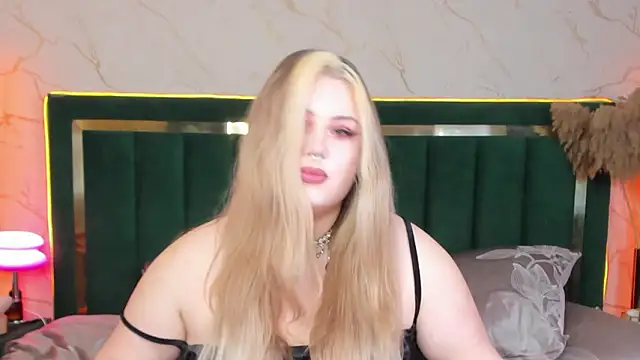 rosal1a online show from March 12, 6:03 pm