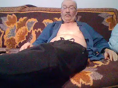 Snapshot of cumloverboyxx69 chatting on February 19, 4:22 pm cumloverboyxx69 online show from February 19, 4:22 pm