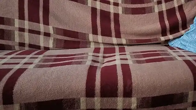 Snapshot of cumloverboyxx69 chatting on December 18, 1:39 pm cumloverboyxx69 online show from December 18, 1:39 pm