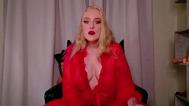 Snapshot of Frau__Lilith chatting on March 28, 7:13 pm Frau Lilith online show from March 28, 7:13 pm