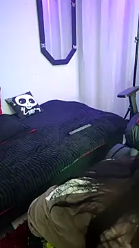 Amy Aloqua online show from October 27, 8:13 pm