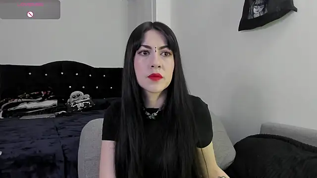 Amy Aloqua online show from May 22, 2:33 pm