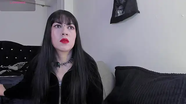 Amy Aloqua online show from May 24, 2:44 pm
