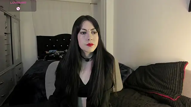 Amy Aloqua online show from June 13, 2:59 pm
