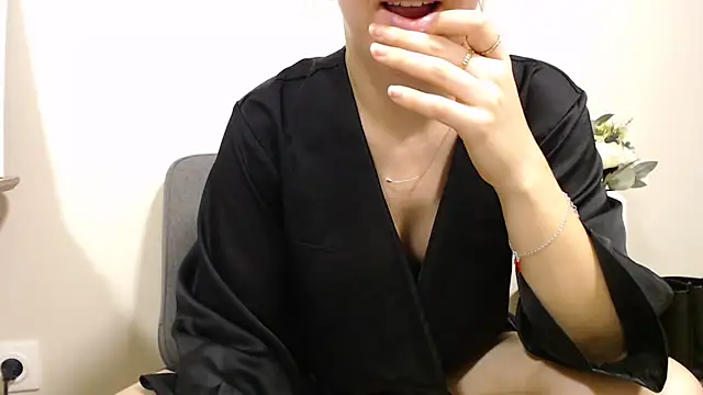 ninfa2000 online show from February 25, 10:30 pm