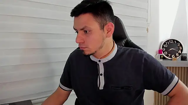 Rick Diesel  online show from November 1, 1:18 am