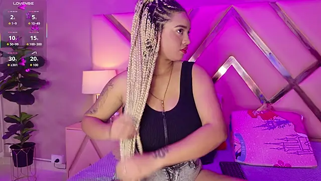 MalaikaBrown online show from February 12, 4:18 am