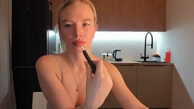 Olivia Bells online show from January 5, 9:57 pm