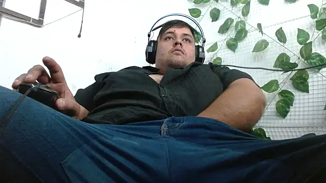 Snapshot of altairstudiosvip_ chatting on November 8, 1:22 pm altairstudiosvip online show from November 8, 1:22 pm