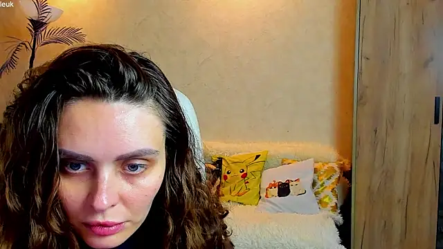 mia grantes online show from October 7, 5:32 pm