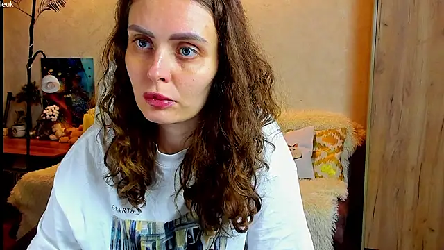 mia grantes online show from October 15, 8:31 pm