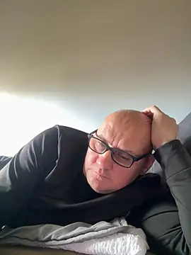 vanjbi45 online show from October 27, 11:47 am