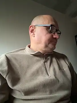 vanjbi45 online show from November 12, 6:58 am