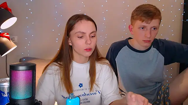 Snapshot of juliaanddima chatting on January 20, 12:04 am juliaanddima online show from January 20, 12:04 am