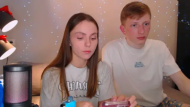 Snapshot of juliaanddima chatting on January 21, 9:46 pm juliaanddima online show from January 21, 9:46 pm