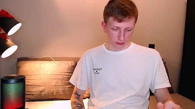 Snapshot of juliaanddima chatting on November 28, 9:28 pm juliaanddima online show from November 28, 9:28 pm