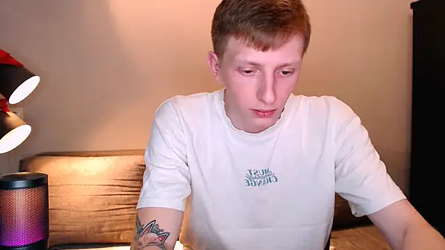 Snapshot of juliaanddima chatting on November 29, 9:18 pm juliaanddima online show from November 29, 9:18 pm