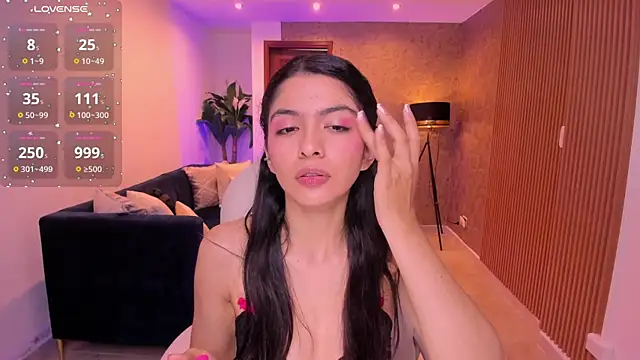 miiaa evans online show from October 22, 10:48 am