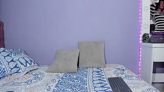 Snapshot of Room312_ chatting on June 20, 4:10 pm Room312 online show from June 20, 4:10 pm