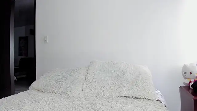 Snapshot of Room312_ chatting on July 16, 8:04 pm Room312 online show from July 16, 8:04 pm