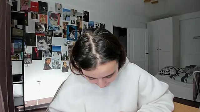 Tenderalise online show from January 5, 8:31 pm