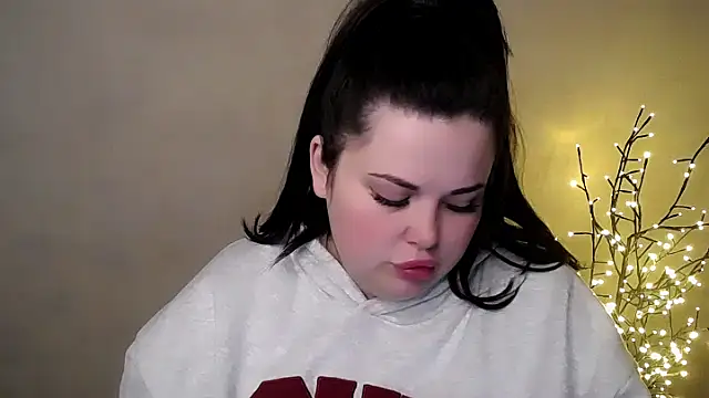 Emily Mo online show from November 27, 6:37 am