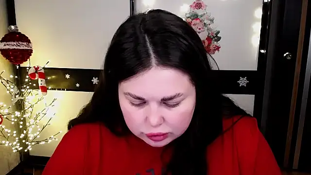 Emily Mo online show from December 3, 7:05 am