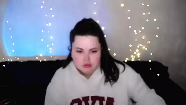 Emily Mo online show from March 11, 6:30 am