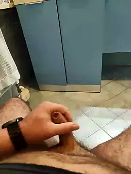 Snapshot of orsettoCum chatting on December 6, 10:19 pm orsettoCum online show from December 6, 10:19 pm